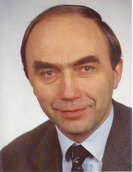 Dr. Christoph Bergner, Ministerpräsident vom 2. Dezember 1993 bis 21. Juli 1994 Dr. Christoph Bergner, Ministerpräsident vom 2. Dezember 1993 bis 21. Juli 1994
